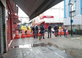 O Governo do Estado do Maranhão interditou a Rua Grande nesta quinta-feira, 30 de abril.