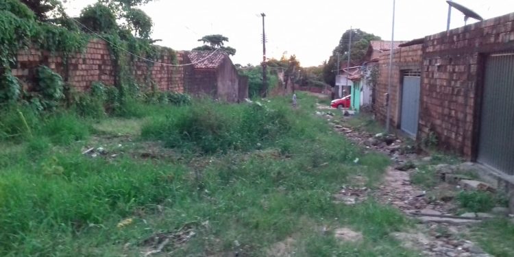 Moradores do Conjunto Lima Verde denunciam descaso da prefeitura de Paço do Lumiar- MA.