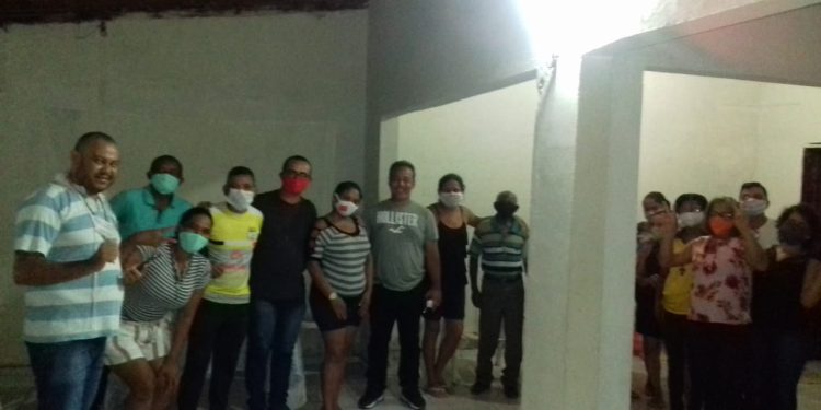 Professor Edimilson Carneiro, pré-candidato a vereador por Paço do Lumiar demostra força no Residencial Lima Verde e Safira.