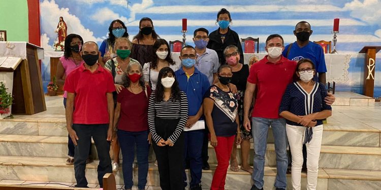 Amigos e apoiadores do professor Edmilson Carneiro promoveram Missa em Ação de Graça como lançamento de sua pré-campanha a vereador de Paço do Lumiar – MA.