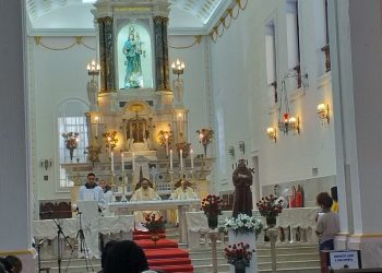 FAMÍLIA FRANCISCANA EM SÃO LUIS CELEBRA SOLENIDADE DE SÃO FRANCISCO DE ASSIS NA IGREJA NOSSA SENHORA DO CARMO NO CENTRO.