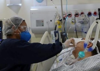 Covid: Brasil registra 376 novas mortes em 24 h; total é de quase 169 mil.