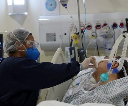 Covid: Brasil registra 376 novas mortes em 24 h; total é de quase 169 mil.