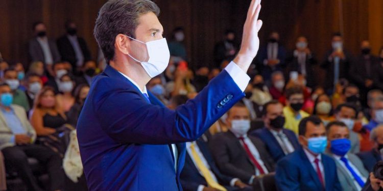 EDUARDO BRAIDE FOI EMPOSSADO PREFEITO DE SÃO LUÍS NA ASSEMBLEIA LEGISLATIVA DO MARANHÃO.