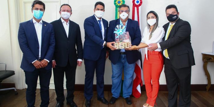 Calvet Filho (PSC), Prefeito de Rosário, se alinha com O Palácio dos Leões.