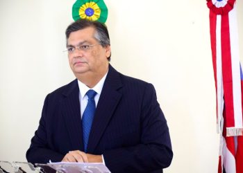 Aulas presenciais devem voltar no próximo mês diz Flávio Dino.