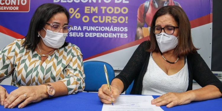 Faculdade IESF forma parceria com Prefeitura de Paço do Lumiar para os servidores municipais e dependentes com descontos em suas mensalidades.