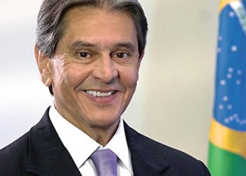 STF determina e Polícia Federal prende o ex-deputado Roberto Jefferson.