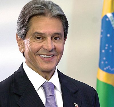 STF determina e Polícia Federal prende o ex-deputado Roberto Jefferson.