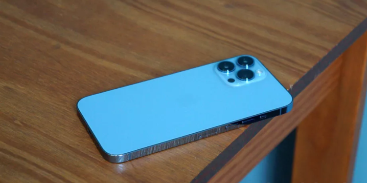 Apple deve reduzir presença da Samsung no iPhone 14