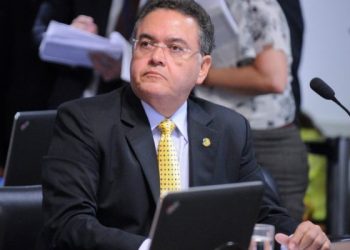 Senador Roberto Rocha (PTB–MA) é investigado em inquérito sobre desvios de emendas