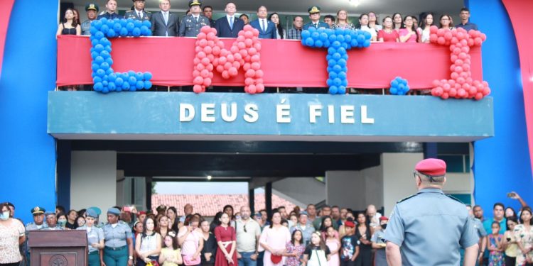 Governador do Estado, Carlos Brandão prestigia evento no Colégio Militar Tiradentes I de São Luís