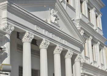 Justiça proíbe greve de professores de São Luís