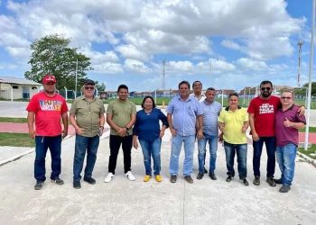 Paula Azevedo e equipe técnica visita obras em Paço do Lumiar