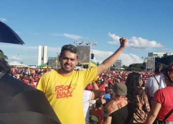 Enilton Rodrigues, presidente estadual do PSOL/MA, esteve na posse do presidente Lula