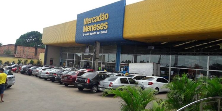 Supermercado Meneses na Estrada de Ribamar tem atendimento suspenso pela vigilância sanitária