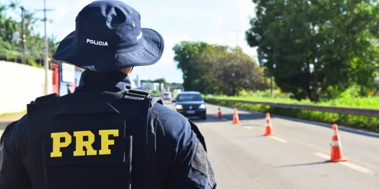 PRF intensifica fiscalização nas estradas do Maranhão durante a Operação Ano Novo 2023