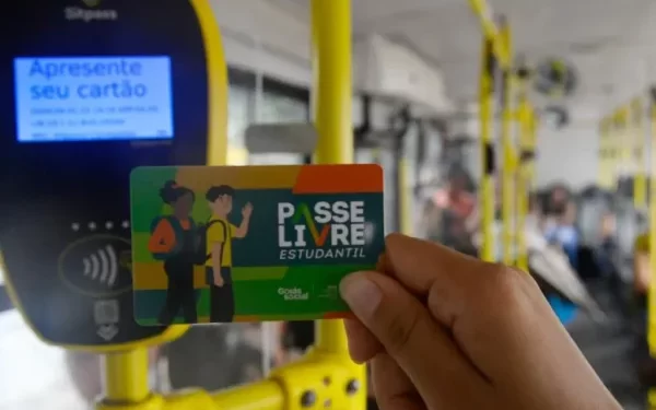 Estudantes de São Luís Exigem Implantação Imediata do Passe Livre Estudantil Após Plebiscito