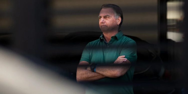 Bolsonaro é preso preventivamente em Brasília após decisão de Alexandre de Moraes