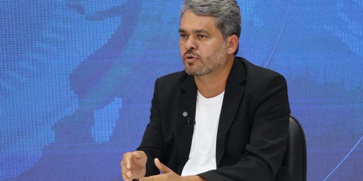 Pré-candidato ao Governo do Maranhão, Enilton Rodrigues participa de reunião nacional do PSOL em São Paulo